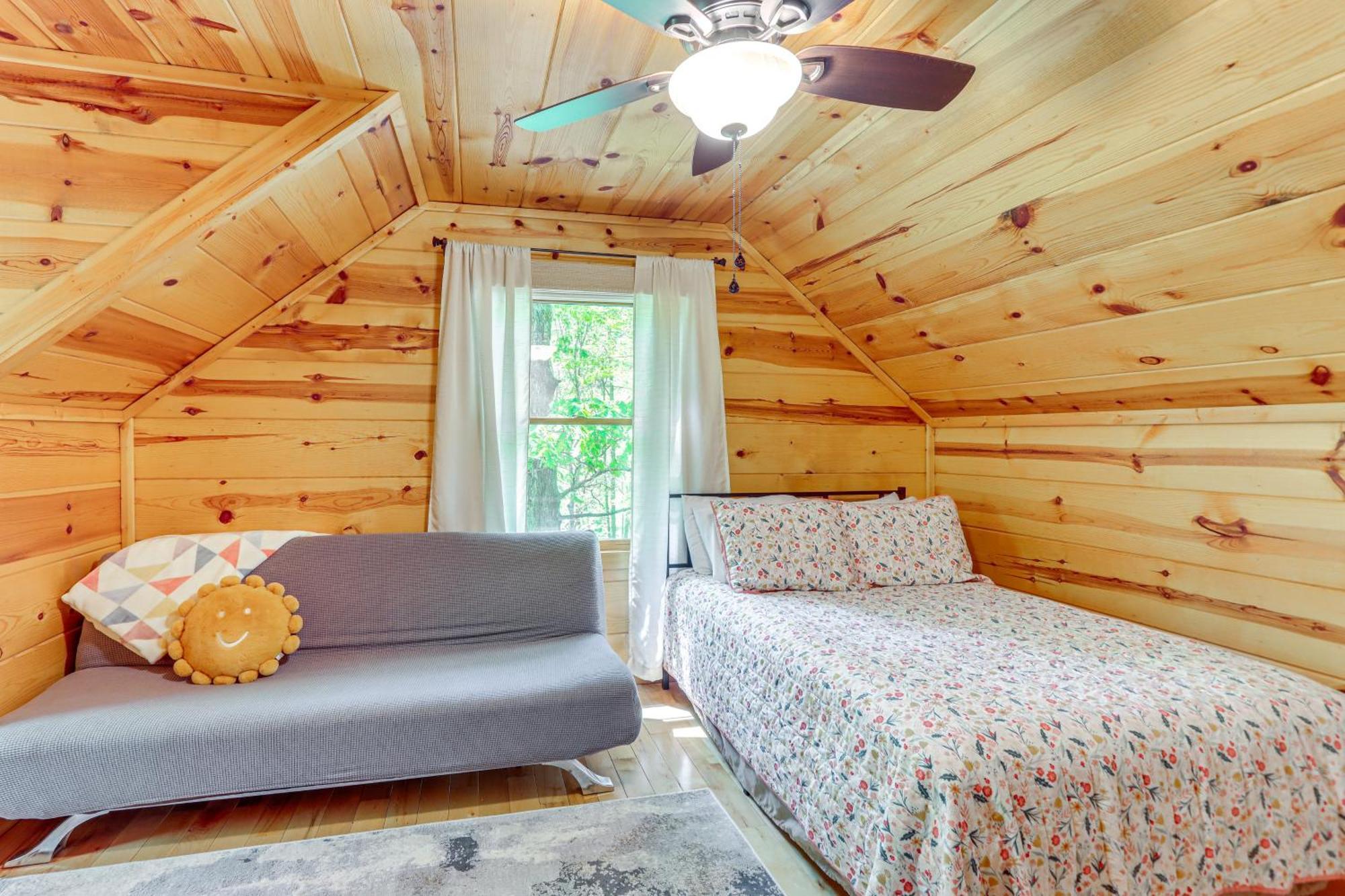 Lakeside Cabin Game Room, Dock, Orchard, Wineries Елліджей Екстер'єр фото
