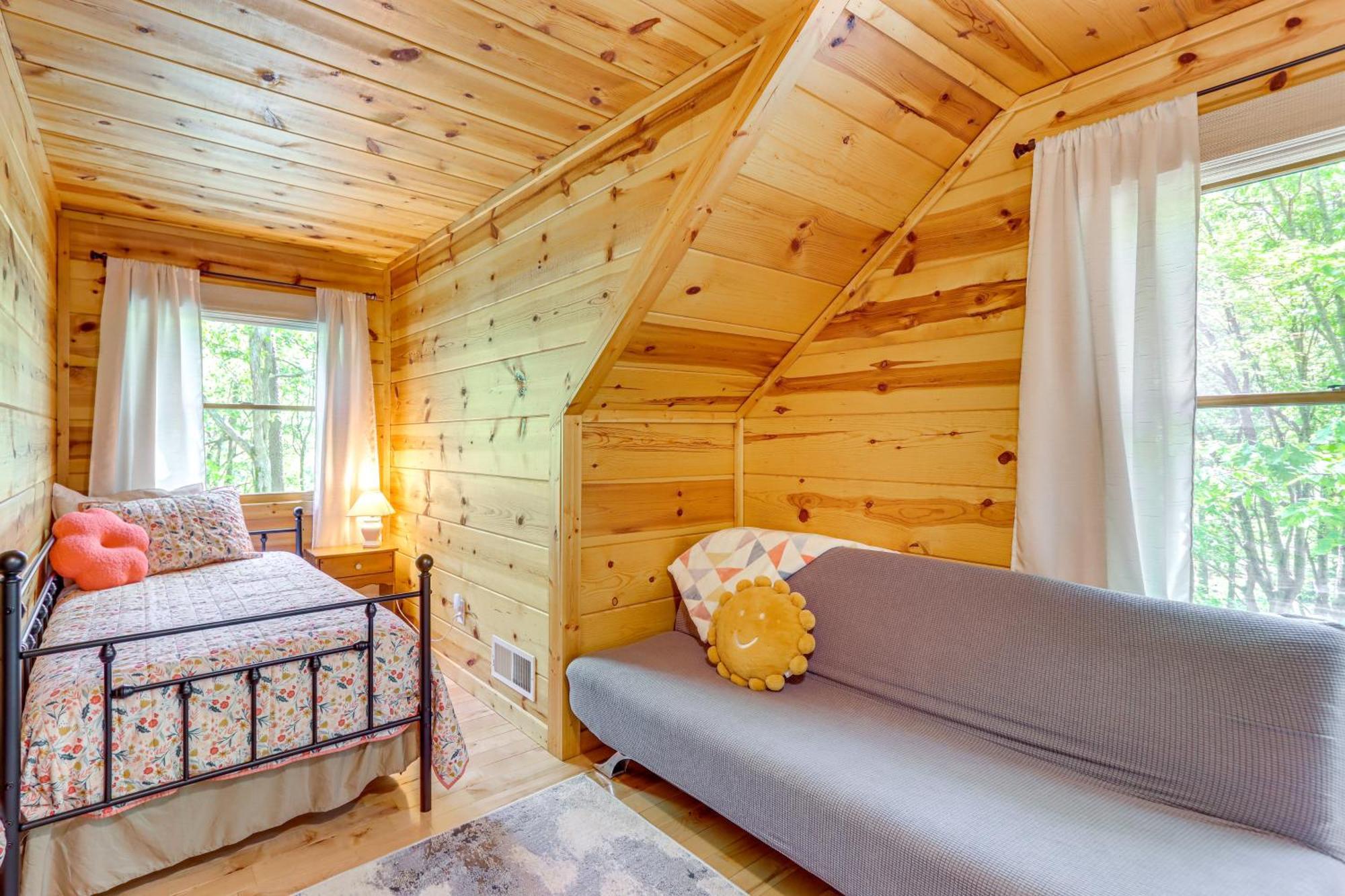 Lakeside Cabin Game Room, Dock, Orchard, Wineries Елліджей Екстер'єр фото